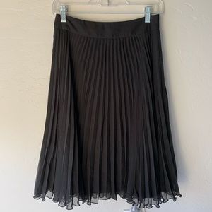 White House Black Market Black Pleated Skirt